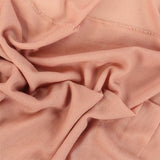 varna huivi villahuivi lähikuva scarf lasessor kotimainen rosa